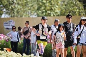 BIB: 
                            <button type="button" onclick="openModal(27798510)" class="btn btn-primary btn-sm float-right btn-popup" data-toggle="modal" data-target=".modal-high-quality">
                        <i class="fas fa-shopping-cart"></i> Add to Cart
                    </button>
                                            <button type="button" onclick="isThisMe(27798510, true)" class="btn btn-success btn-sm float-right btn-popup btn-isme hidden" data-toggle="tooltip" data-placement="bottom" title="นี่คือรูปของคุณใช่ไหม คลิกที่นี่เพื่อเอาเข้าอัลบั้ม">
                        <i class="fas fa-plus"></i> Add to album
                    </button>
                    <button type="button" onclick="isThisMe(27798510, false)" class="btn btn-warning btn-sm float-right btn-popup btn-isnotme hidden">
                        <i class="fas fa-ban"></i> Remove from album
                    </button>